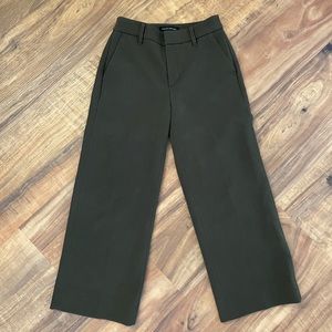 Banana Republic Slim Wide Leg Cropped Pants 00P